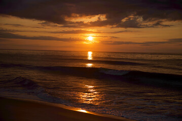Fototapeta na wymiar Sunrise at Sea
