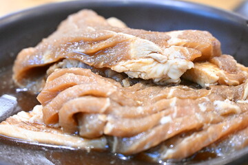 생고기 갈비 구이 불판 