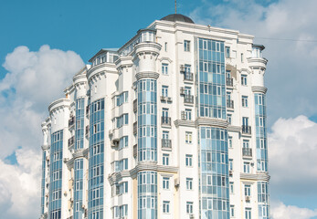 Fototapeta premium New multi-storey buildings against the sky