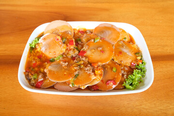 Srimping Saos Padang, scallop with savory and spicy sauce 
