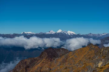 Papier Peint photo autocollant Ama Dablam Beautiful Himalayan Landscape of Sele La Pass in Kanchenjunga Mountain, Nepal before Chairam Viilage