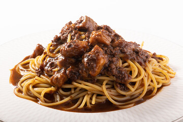 牛肉のラグー　パスタ