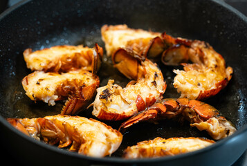 Hummer als Suppe oder als Surf and Turf