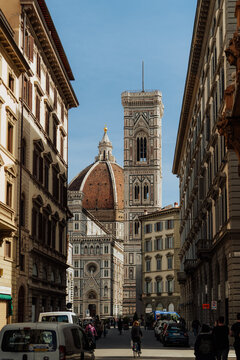 View of Santa Maria del Fiore in the streets of Florence