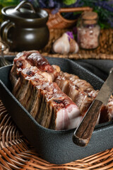 Smoked spare ribs .