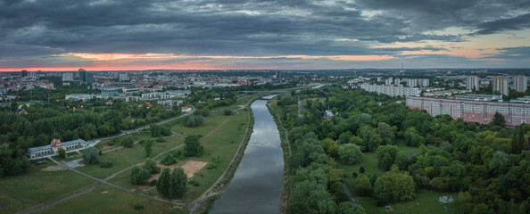 Warta River in Poznan - obrazy, fototapety, plakaty