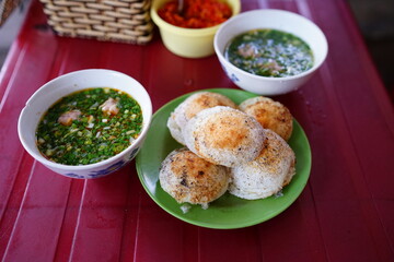 Vietnamese mini pancakes (bánh căn)