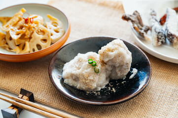 里芋のとも和え