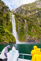 NZ Milford Sound Cruise Boat nose ppl