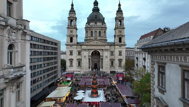 Aerial video about the Advent, christmas market in Budapest city, Hungary. Opposite the St Stephen Basilica. 4k original footage without any edits. 