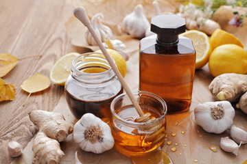 herbal syrup with honey, garlic and lemon. alternative medicine - obrazy, fototapety, plakaty