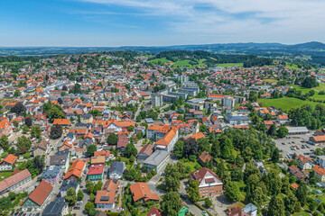 Lindenberg im Westallgäu im Luftbild, Blick über die Stadt nach Osten