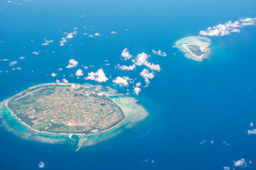 空から見る沖縄　多良間島と水納島