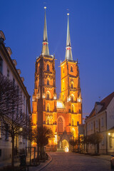 NIght in Wroclav - View of the Cathedral