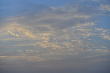 Fototapeta na wymiar sunset sky with clouds 4