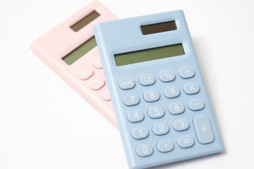 電卓のクローズアップ　白背景
