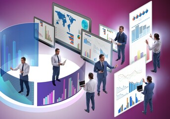 Trader working in technical visualization environment