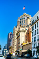 Fototapeta premium Architecture of downtown San Francisco at California Street, United States