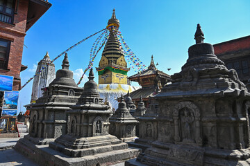 ネパールでポピュラーな仏塔の写真