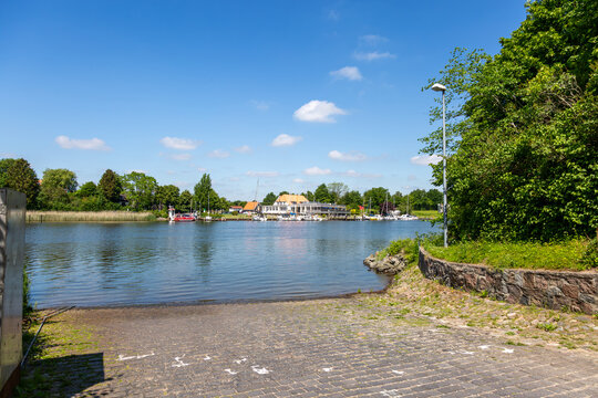 Anleger der Schleif&auml;hre Missunde an der Schlei