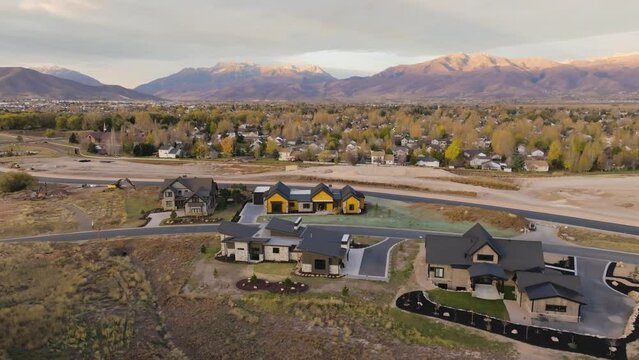 Custom luxury home in Heber City, Utah - pullback aerial