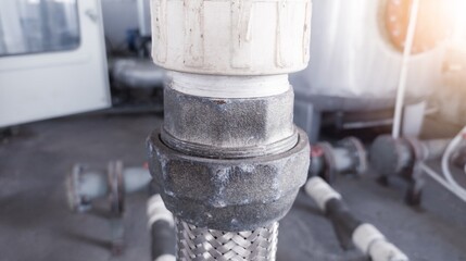 Pipe thread connection between ppr pipe and flexible metal pipe on boiler system pipe.