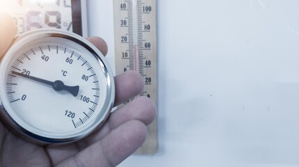 The concept of temperature measurement includes analog thermometers, wooden thermometers and digital thermometers.