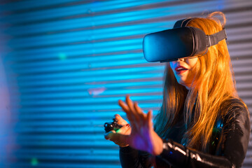 Gaming in a digital world using virtual reality goggles