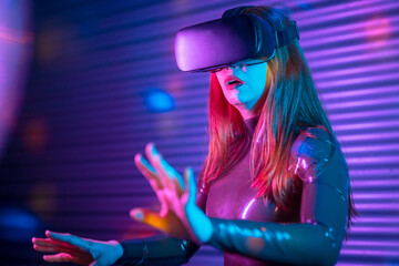 Leisure games using VR goggles in a futuristic space