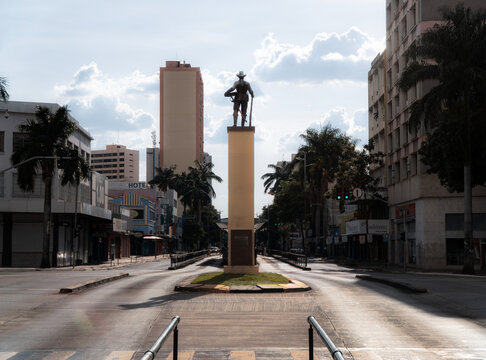 Goi&acirc;nia Lugares por @marcelo.med