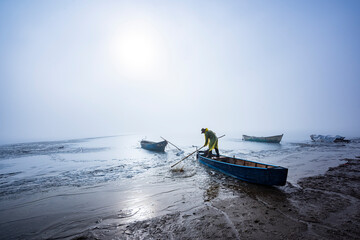 The story of a fisherman who wants to make a way for herself on a frozen lake on winter days and...