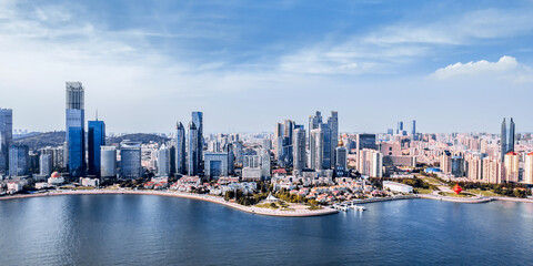 Obraz premium Aerial Photography of the Coastal Architecture Complex in Fushan Bay, Qingdao, Shandong, China