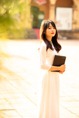 Fototapeta premium Viet Nam Dress Ao Dai Girl