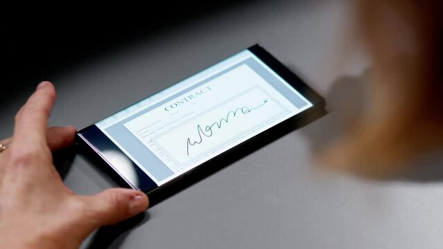 Mobile e-Signature: Digital Contract Signature