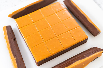 Caramel fudge