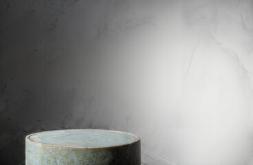 Minimalist stone pedestal with textured wall background, background for product presentation. Luxury cosmetics, modern branding, skincare products, eco-friendly design. Generative AI

