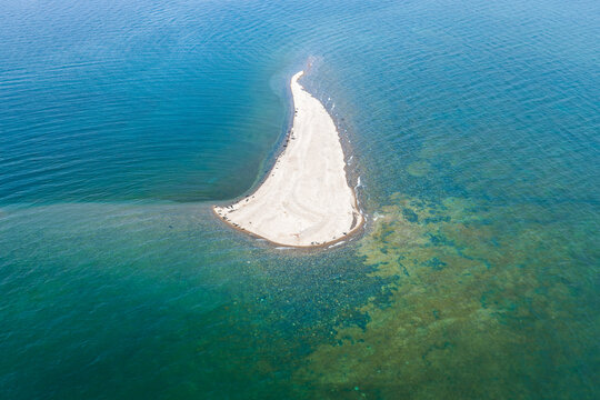 The Iliamna Lake seals of Alaska are the only freshwater seals in the United States. Lake Iliamna is home to a small colony of harbor seals (Phoca vitulina) that live there year-round. Aerial view. 