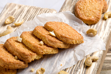 Oatmeal cookies with cashew nuts