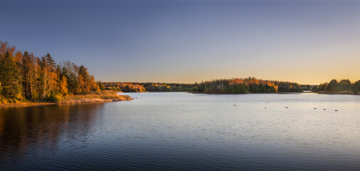 Autumn colors at a lake.