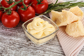 Cheese sauce in the bowl