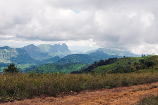 Upon the mountain, Sin Phyu Taung, Kayah