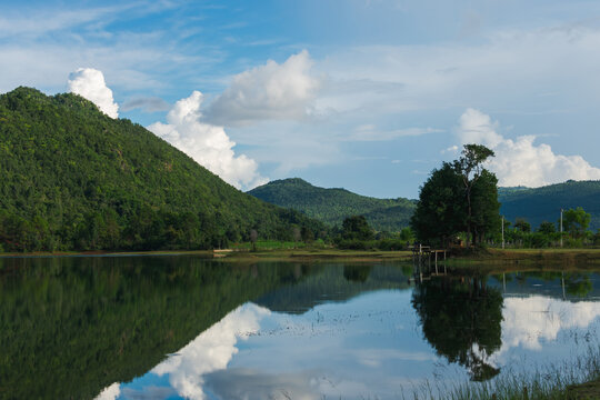A Lake and mountains | Kan Khuna Sint, Kayah