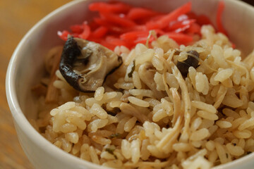 きのこ　炊き込み　ごはん　秋の味覚