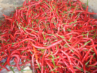 Chili at the traditional market