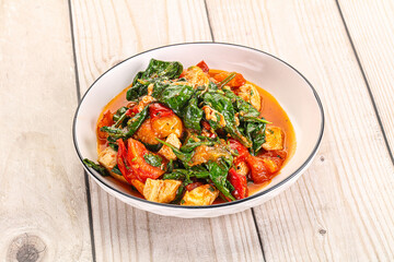 Chicken with tomato and spinach