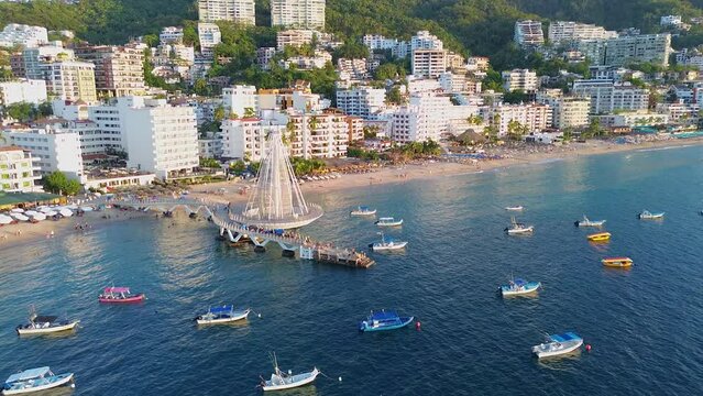 DRON FIJO PUERTO VALLARTA MUELLE DE LOS MUERTOS