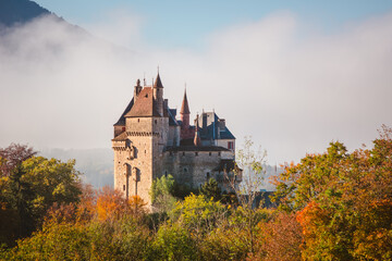 Le château de Menthon Saint Bernard