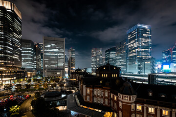 Fototapeta na wymiar downtown illuminated by building lights