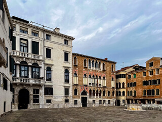 Naklejka na ściany i meble Buildings in Venice 
