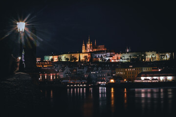 Fototapeta na wymiar Night view of Prague Castle from Charles Bridge. 